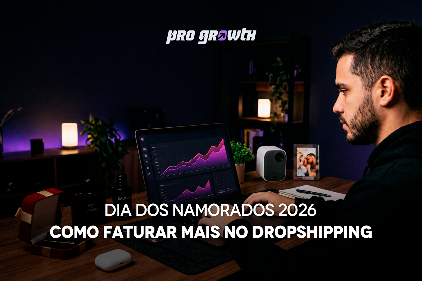 Um empreendedor de dropshipping trabalhando em notebook com dashboard de vendas aberto, gráficos de crescimento em alta e notificações de pedidos aparecendo na tela. Ao redor, presentes sofisticados como perfumes premium, joias delicadas, caixa de presente vermelha elegante, smartwatch e gadgets para casais. Colocar o título da matéria "Dia dos Namorados 2026: como faturar mais no dropshipping".